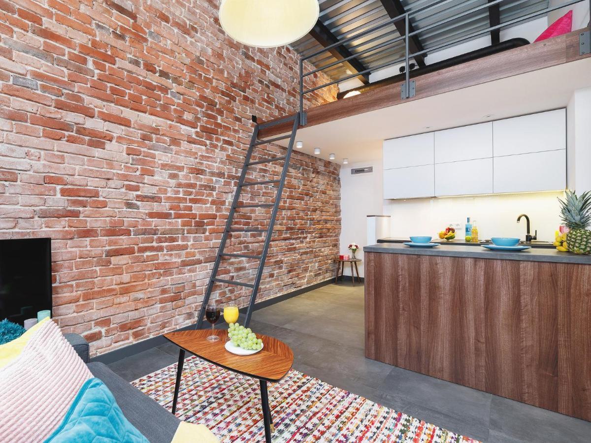 Scandic Apartments - Old Town Краков Экстерьер фото