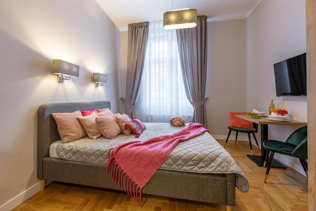 Scandic Apartments - Old Town Краков Экстерьер фото